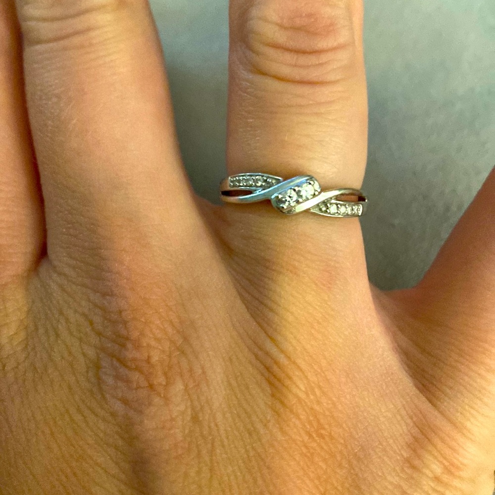 Diamond ring